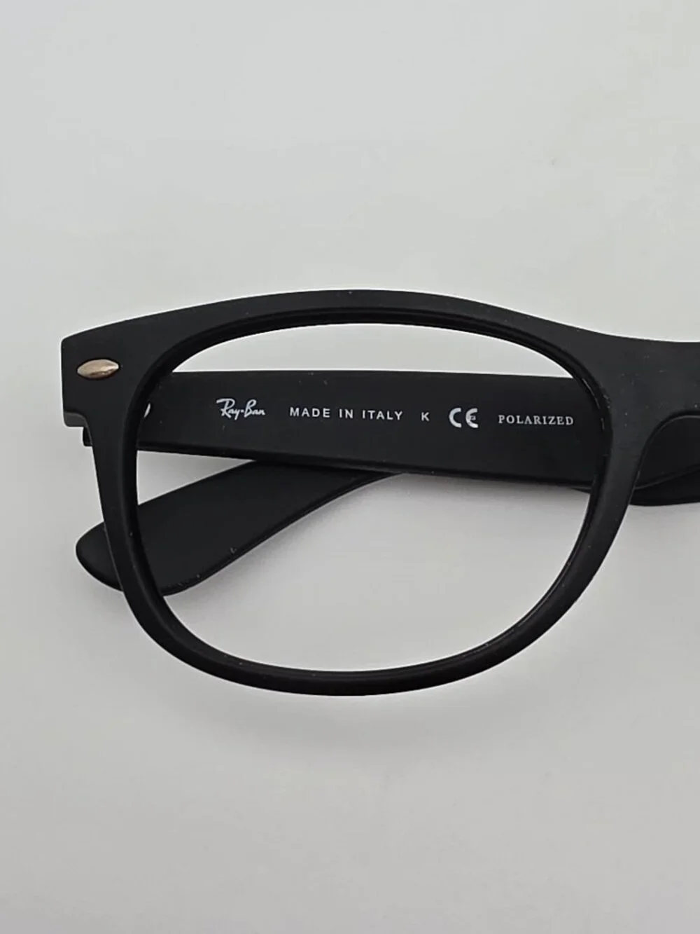 Ray-Ban RB2132 622/58 New Wayfarer Matte Rubber Black Sunglasses Frame w/ Case